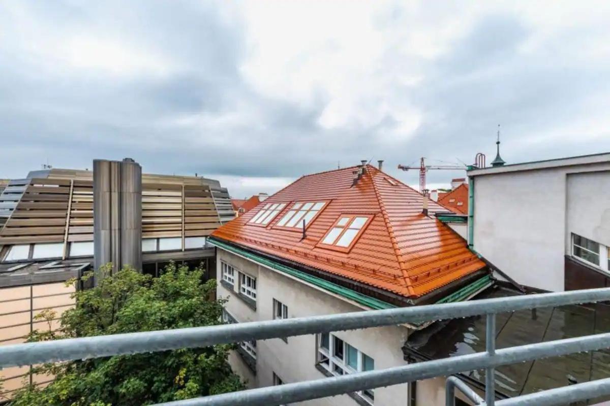 Waterfront River Side Roof Top Apartment - Terrace With City View Prague Luaran gambar