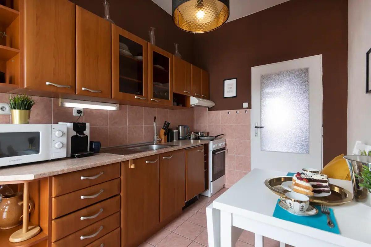 Waterfront River Side Roof Top Apartment - Terrace With City View Prague Luaran gambar